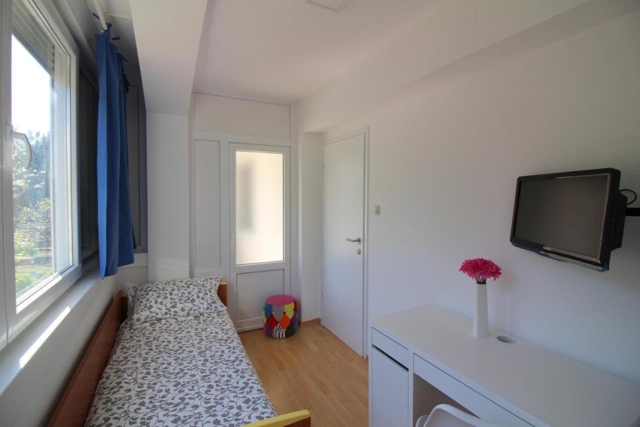 Modern Apartment Sabina With Nice Garden Poreč Eksteriør bilde